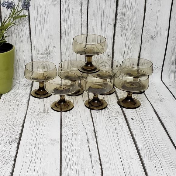 Libbey Tawny MidCentury Smoke Glass Low Champagne Sorbet Coupe Glasses, Set of 8 - Picture 4 of 9